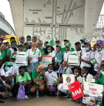 A Nationwide Cleanup Aims To Build Lasting Habits, Not Just A Clean Day Lagos participants in Nigeria clean up day